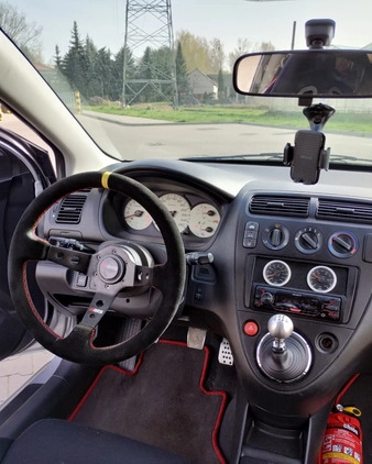 Honda Civic cena 28000 przebieg: 185000, rok produkcji 2002 z Warszawa małe 106